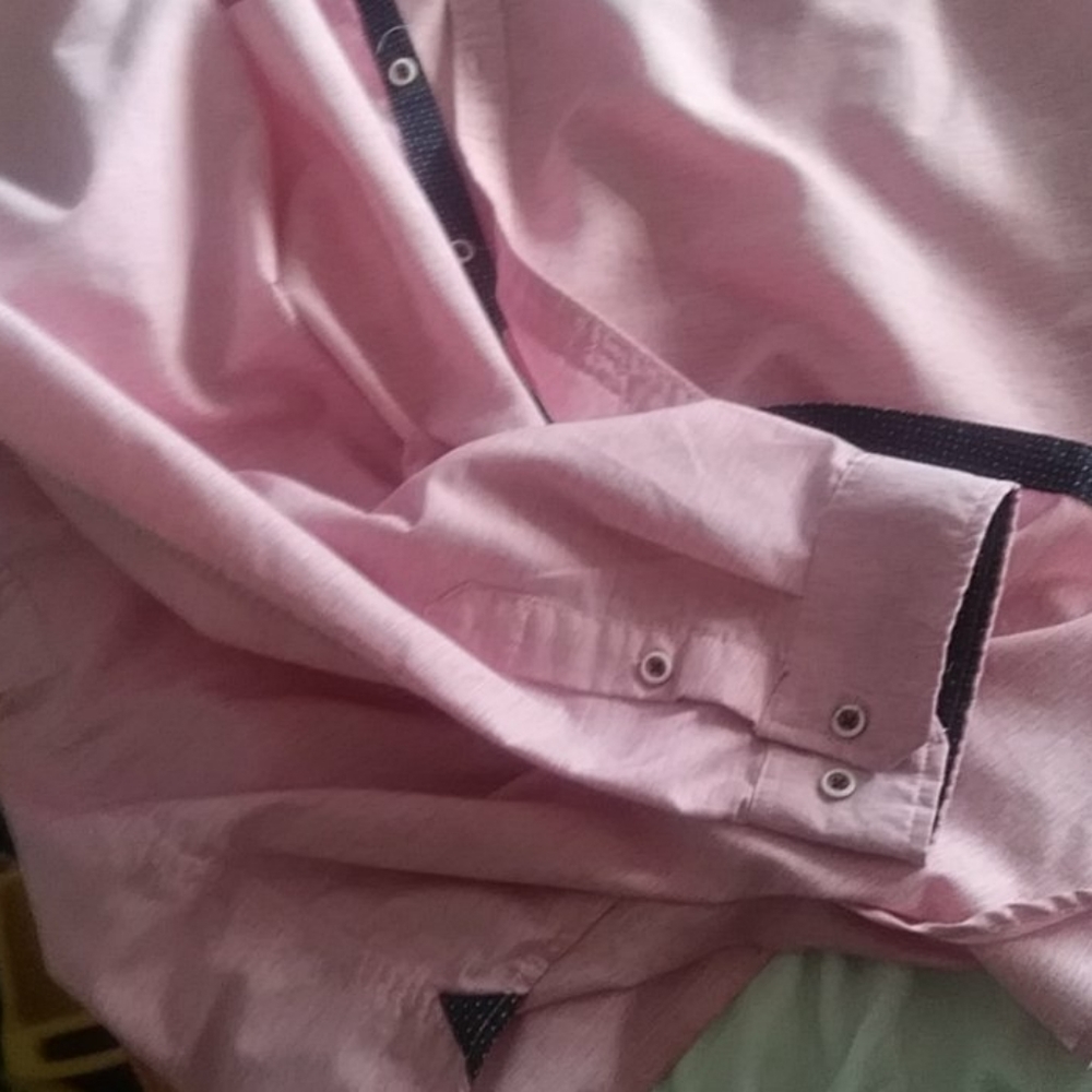 Button up shirt - Picture 4 of 4